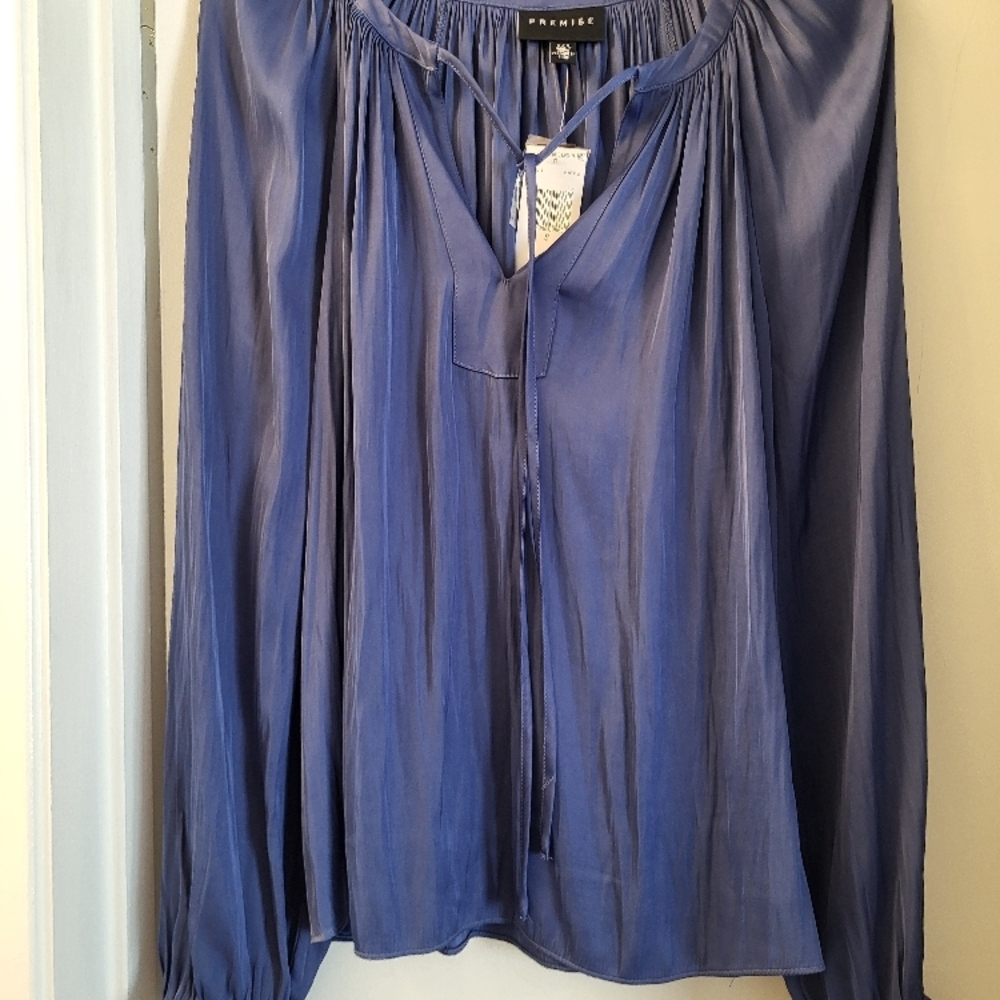 Blue Blouse, small, new
